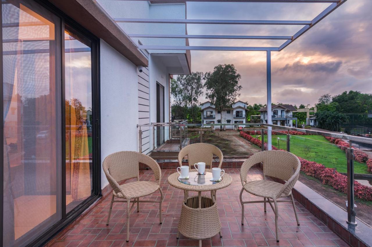 Saffronstays Aster, Plunge Pool Villa With Garden, Lonavla Exterior foto